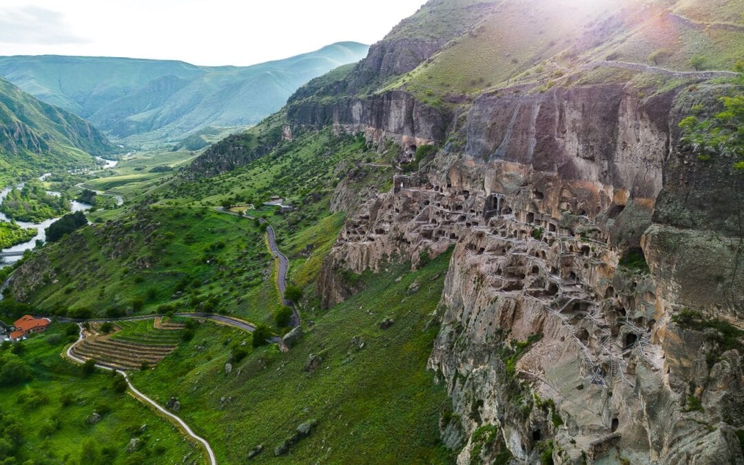 Vardzia Cave Town, een bijzonder grottencomplex in Georgië